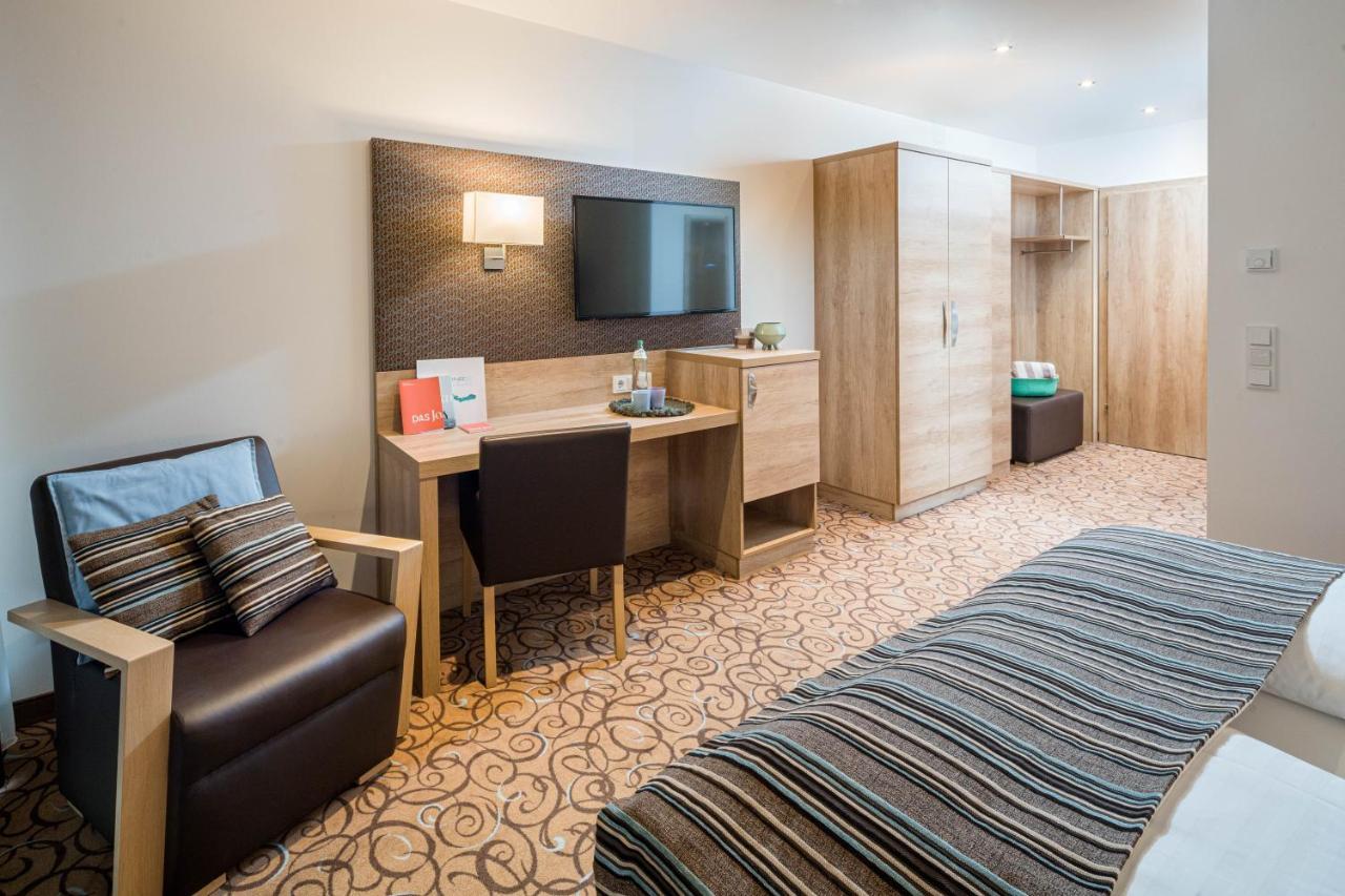 Seehotel Das Jo เพิร์ทชาค อัม เวิร์ทเทอร์ซี ภายนอก รูปภาพ
